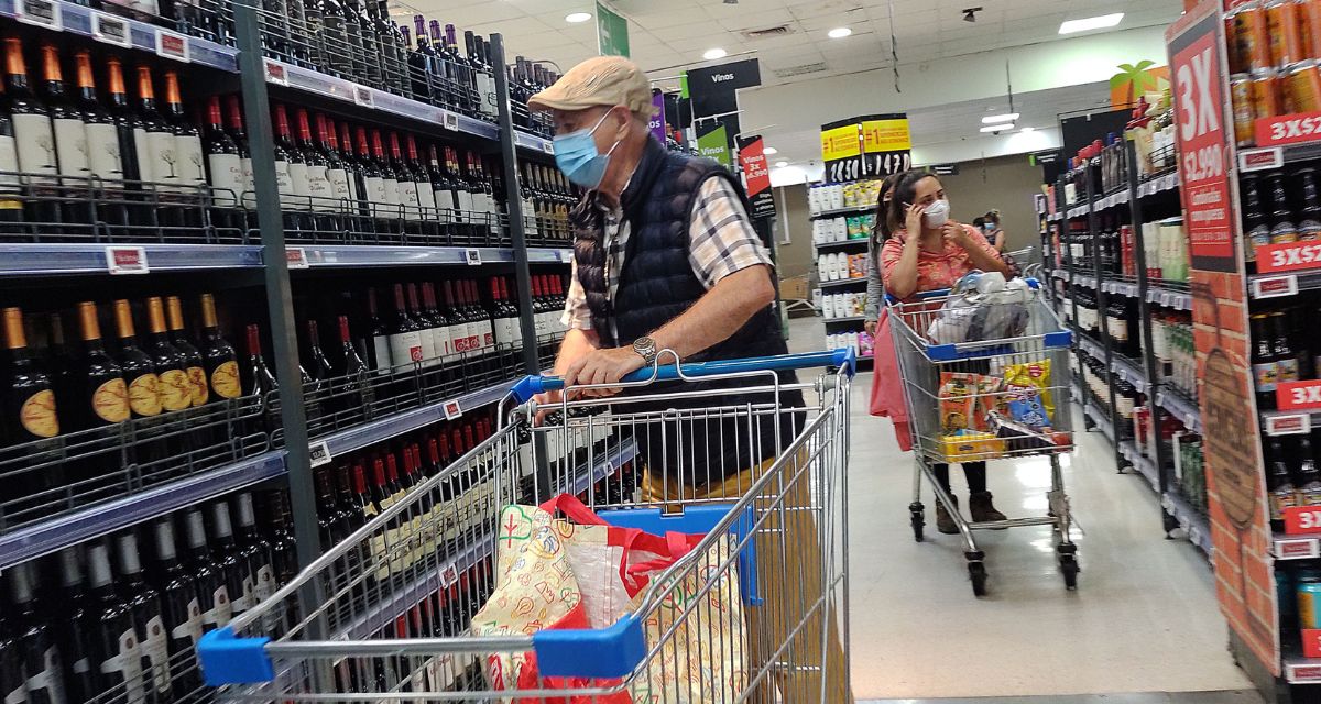 Feriado irrenunciable: revisa los horarios de supermercados para el 30 de abril y 1 de mayo