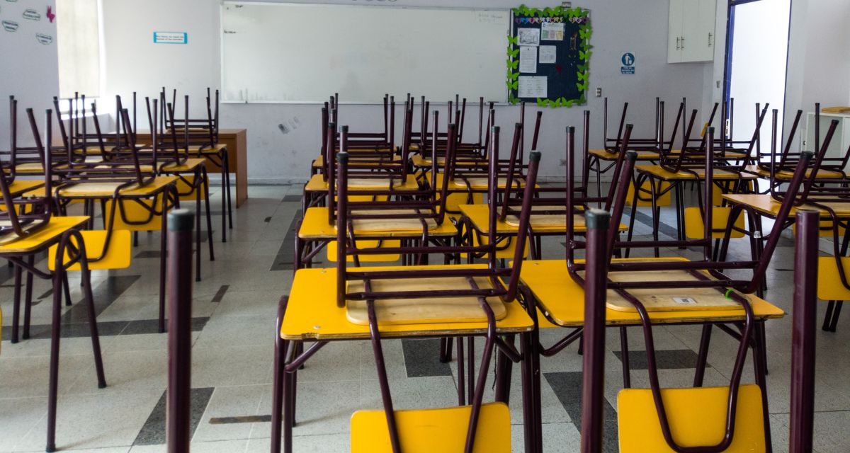 Colegio de Taltal en shock: estudiante agredió con cuchillo a psicólogo durante sesión individual