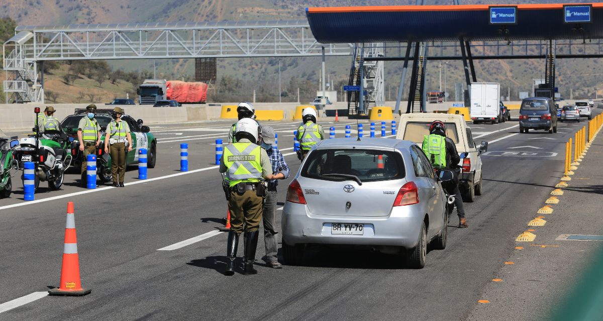 ¿Aún no grabas la patente de tu auto? Esta es la multa que podrías pagar