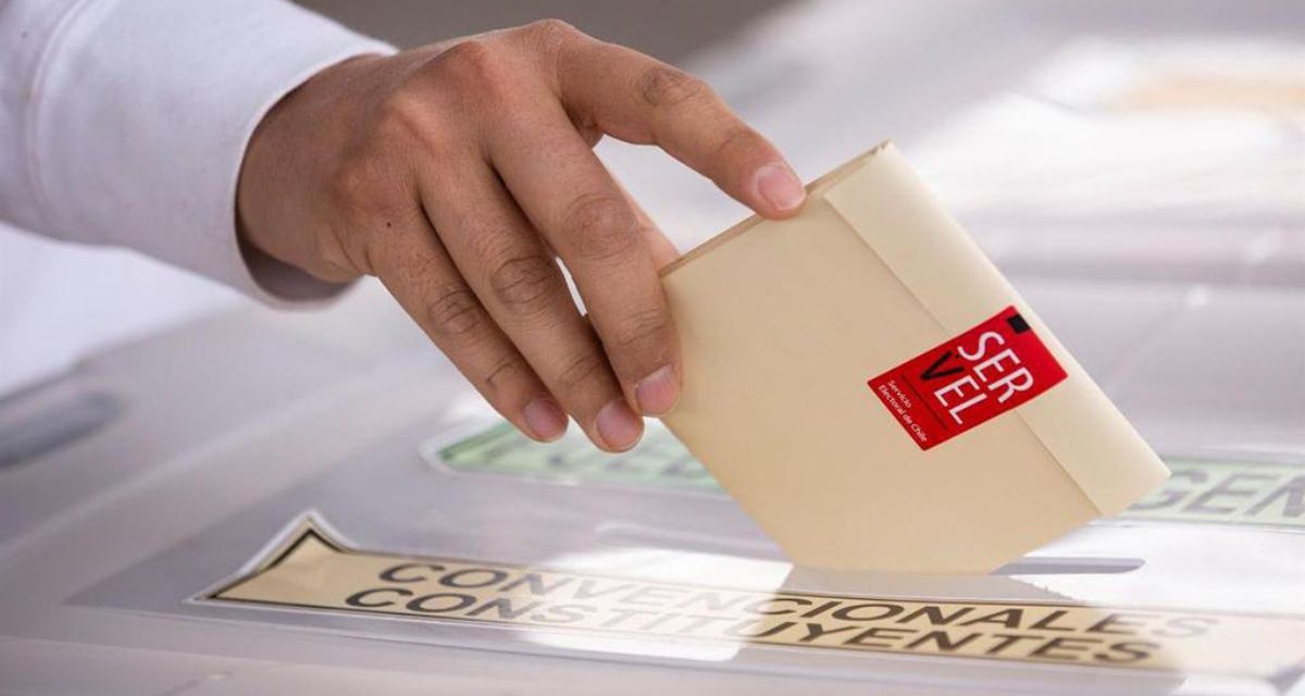 Servel fijó la fecha: revisa cuándo se conocerán los vocales de mesa para las primarias 2025